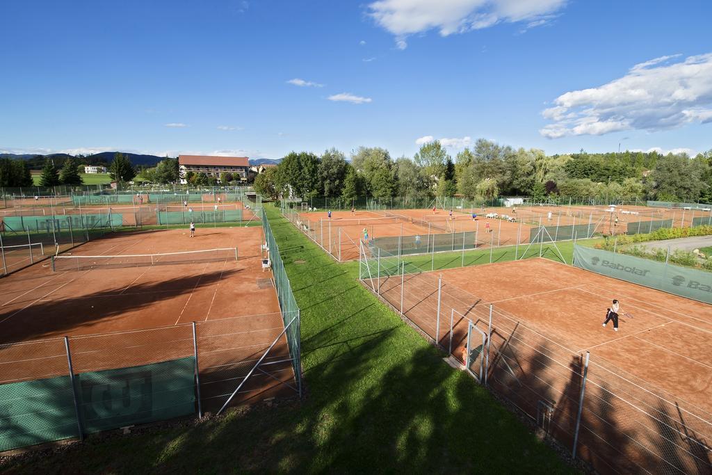 Golf-Tennis-Wellnesshotel Mori Sankt Kanzian am Klopeiner See المظهر الخارجي الصورة